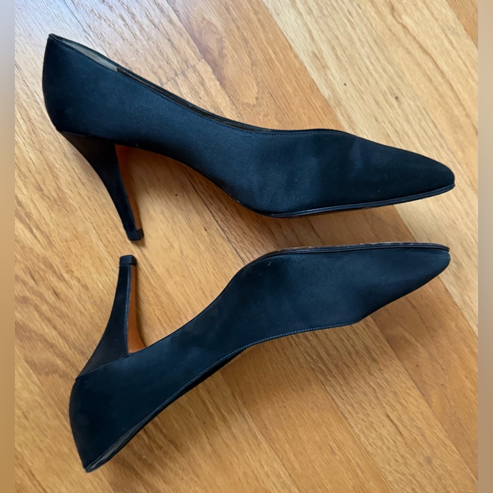 IVES SAINT LAURENT VINTAGE SATIN HEELS